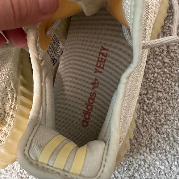 Adidas Yeezy Boost 350 V2 “Light” - Men’s 6 / Women’s 7.5 - Picture 6 of 8